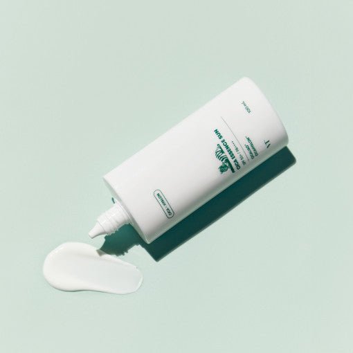 VT Cica Essence Sun 100ml SPF50+/PA++++ | Korean Skincare | Skin Science Lab